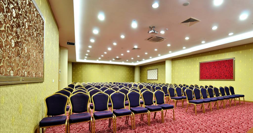 Demosan Hotel Karaman Екстер'єр фото
