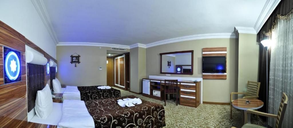 Demosan Hotel Karaman Екстер'єр фото