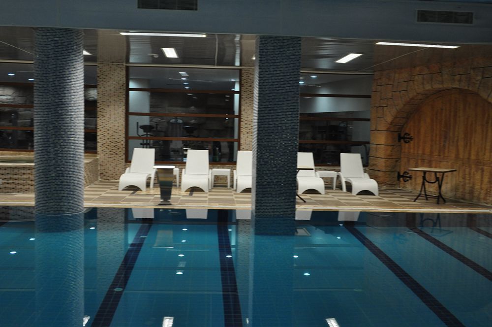 Demosan Hotel Karaman Екстер'єр фото